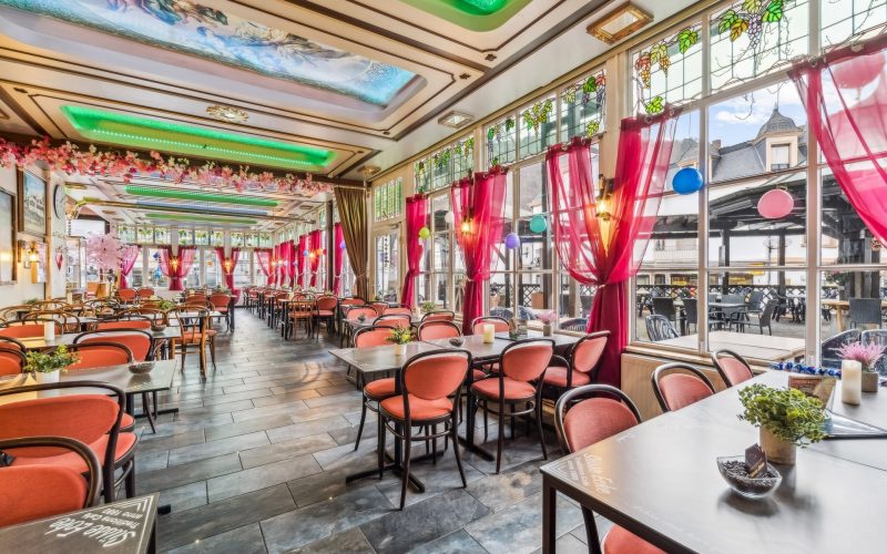 Lichtdurchfluteter Sitzbereich