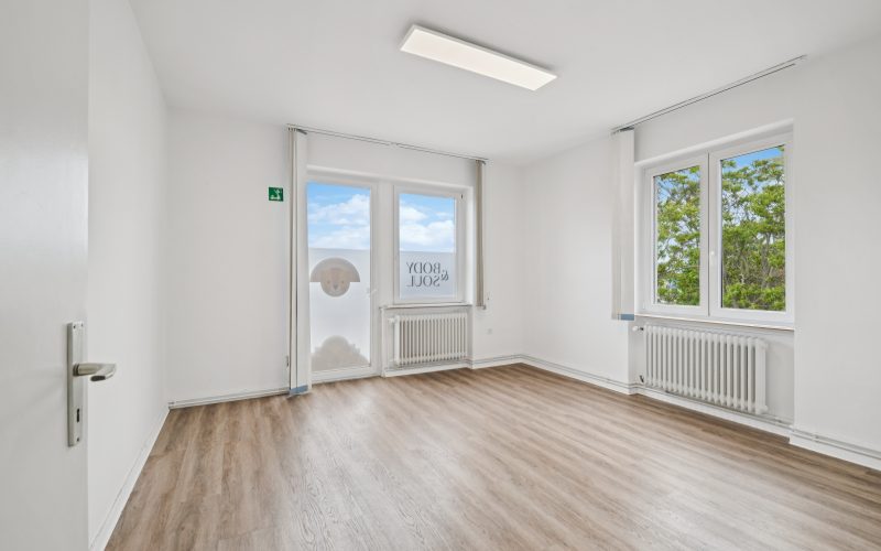 Büro-/Praxisfläche