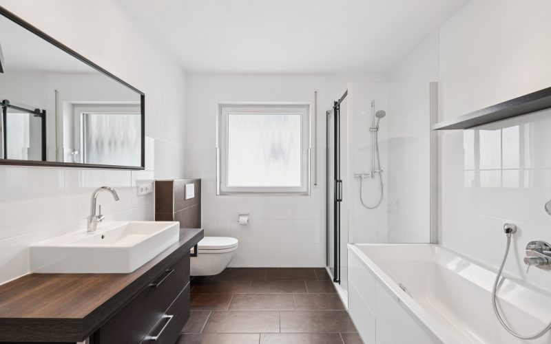 Badezimmer (inkl. Möbel)