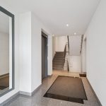 Hausflur mit Aufzug