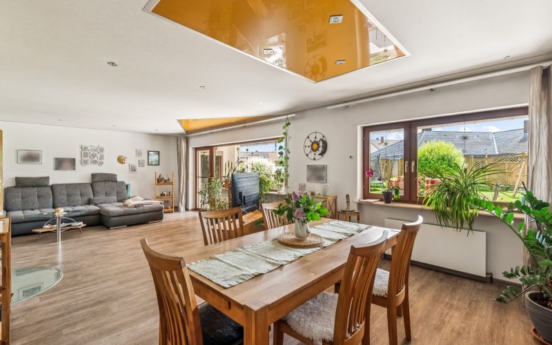 Wohnzimmer mit Kaminofen