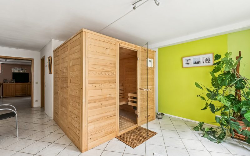 Sauna (UG)