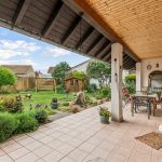 Garten mit Terrasse