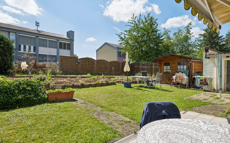 Großzügiger Garten