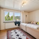 Schlafzimmer 2 (EG)