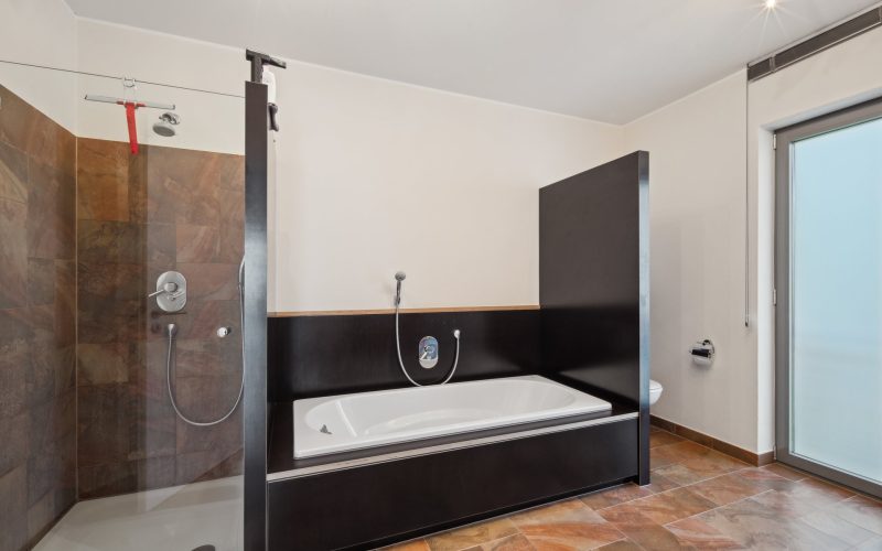 Badezimmer 2 (OG)