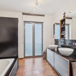 Badezimmer 2 (OG)